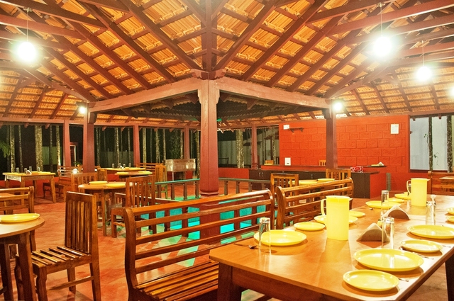 La Flora Prakruth Resort Coorg Restaurant